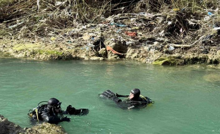 Tüm ekipler seferber oldu, suda kaybolan çocuğu arama çalışması sürüyor