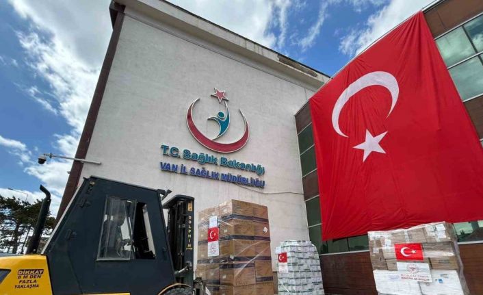 Türkiye’den İran’a sağlık desteği: Van’dan gönderilen yardım tırı sayısı 9 oldu