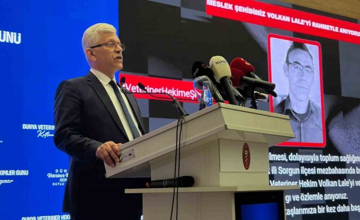 TVHB Başkanı Eroğlu: "Sağlıklı toplum hedefini gerçekleştirmek için mutlaka veteriner hekimlik hizmetlerine ihtiyaç var"