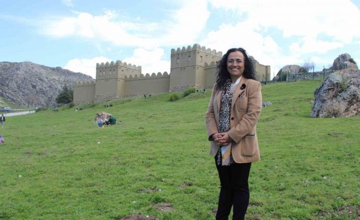 UNESCO Komitesi Üyesi Prof. Dr. Özünel: "Hattuşa, UNESCO’nun dünya ve insanlığa barış getirme idealinin önemli bir temsilcisi"