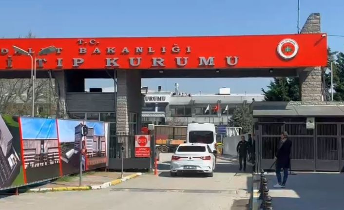 Ünlüler saç ve kan örnekleri alınmak üzere Adli Tıp Kurumu’na getirildi