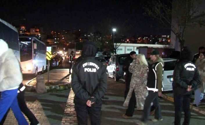 Uyuşturucu ve fuhuş soruşturmasında gözaltına alınan ünlü isimler adliyeye sevk edildi