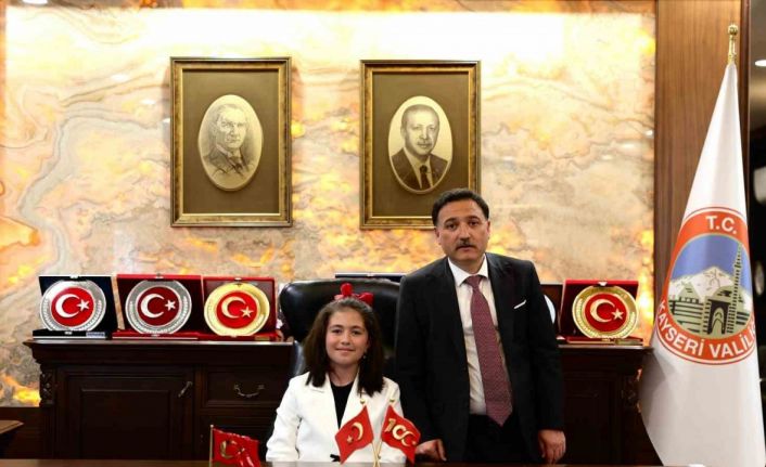Vali koltuğuna oturan Zeynep’ten il emniyet müdürüne talimat: "Okulların çevresinde güvenliği artırın"