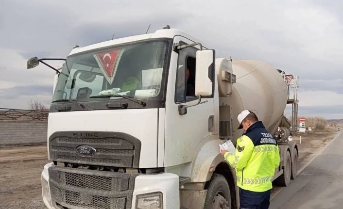 Yozgat İl Jandarma Komutanlığı üç ayda 522 bin 364 kişiyi sorguladı