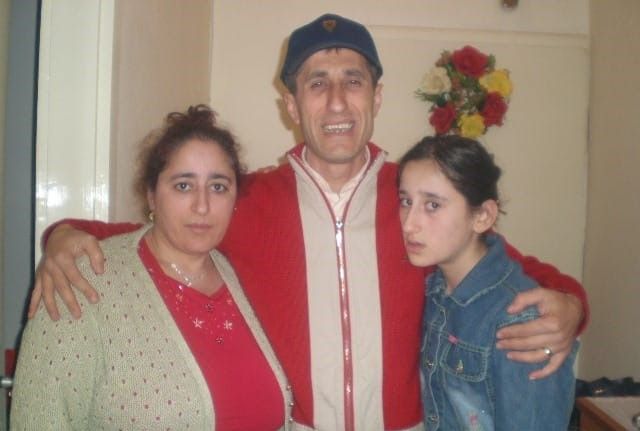 15 yıldır kayıp kızının izini süren gözü yaşlı anne: "Gülistan Doku dosyası ile umutlandık, bir mezar bile insana umuttur"
