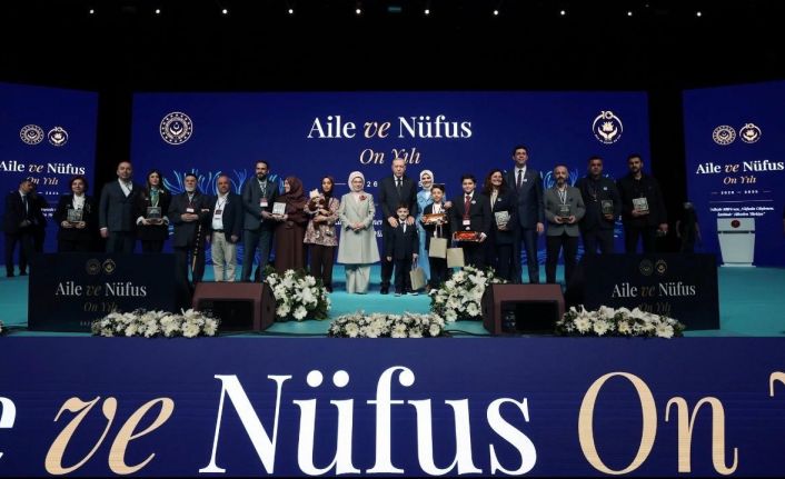 Rektör Aydın "Aile ve Nüfus On Yılı Vizyon Tanıtım Programı"na katıldı