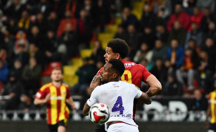 Trendyol Süper Lig: Kayserispor: 0 - Eyüpspor: 1 (Maç devam ediyor)