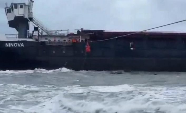 Ulaştırma ve Altyapı Bakanlığı: "NINOVA isimli gemide bulunan 8 kazazede başarıyla tahliye edilmiştir"