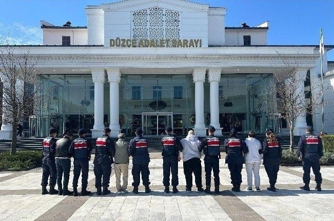 Düzce’de 12 bin 700 kişi sorgulandı, 45 aranan şahıs yakalandı
