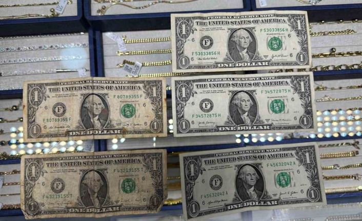 FETÖ’den Kuriş örgütüne 2 eski, 3 yeni tarihli F serisi 1 dolar