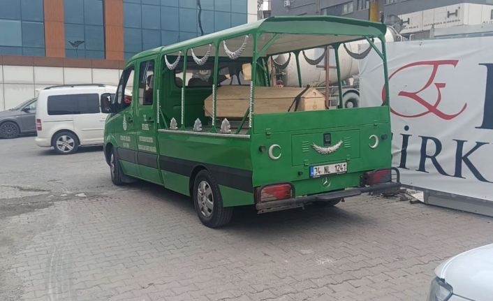 Haliç’te cansız bedeni bulunan Haşim Ciritlioğlu’nun cenazesi Adli Tıp Kurumu’ndan alındı