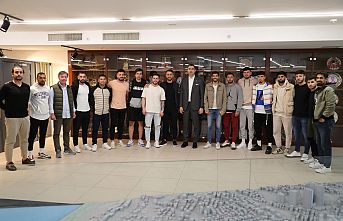 Bölgesel Amatör Lig'e yükselen Kartalspor'dan Başkan Gökhan Yüksel'e ziyaret