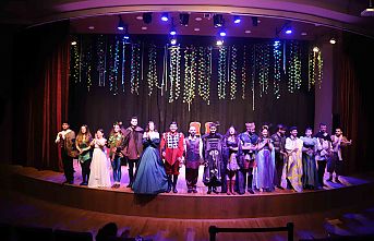 Kartal, Tiyatro Festivali ile her gün yeni bir oyuna ev sahipliği yapıyor