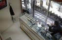 Kuyumcu soygunu güvenlik kamerasında
