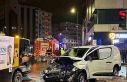 Hafif ticari araç ile otomobil çarpıştı: 2 yaralı