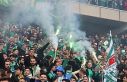 Bursaspor taraftarı Eskişehir tribünlerinde renkli...