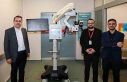 Hastaneye ileri teknoloji cerrahi operasyon mikroskobu