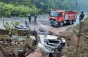 Sinop’ta kum yüklü kamyon devrildi