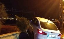 Gercüş’te otomobil istinat duvarına çarptı