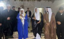 Herkes kendi kendine yanan ev için seferber oldu