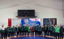 Karataylı yıldız güreşçiler Türkiye ikinciliğini Konya’ya getirdi