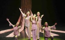 Mersin’de emekli evi üyeleri ‘Ben Anadolu’ oyununa yoğun ilgi gösterdi