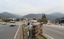 Osmaniye’de kontrolden çıkan otomobil takla attı: 2 yaralı