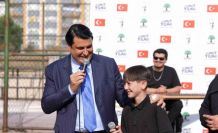 Başkan Yılmaz gençlerle bir arada