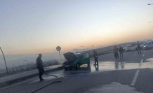 Elazığ’da seyir halindeki araç alev aldı