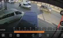 Hafif ticari araç yayaya çarptı: O anlar kamerada