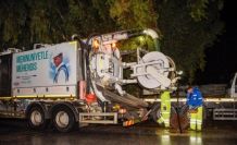 Mersin Büyükşehir Belediyesi ve MESKİ ekipleri gece boyunca görev yaptı