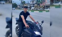 Mezarlıkta otomobilde 2 genç ölü bulundu, otomobilde isimleri yazılı şef bıçağı bulundu