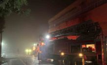 Uşak’ta poşet fabrikasında çıkan yangın söndürüldü