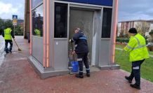 Üst geçit asansörlerinde periyodik temizlik