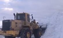 Bitlis’te yol açma ve genişletme çalışmaları sürüyor