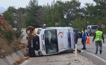 Fethiye-Korkuteli karayolunda ambulans kazası: 1 yaralı