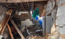 Hakkari’de bir evin üzerine kaya düştü