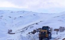Van’da kardan dolayı kapanan 34 yerleşim yerinin yolu açılıyor