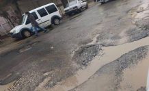 Vatandaşlardan bozuk yol tepkisi