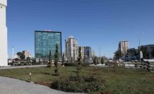 8 bin metrekarelik Dünya Kavşağı çevreci peyzajla yenilendi