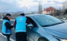 Akdağmadeni’nde yolculara ‘iftara 5 kala’ sürprizi