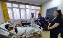 BEUN Rektörü Özölçer’den bayram ziyareti, hastalar ve sağlık çalışanlarıyla bayramlaştı