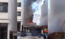 Kahramanmaraş’ta manavda çıkan yangını itfaiye söndürdü