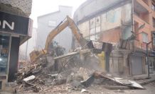 Türkeli’de metruk binalar yıkılıyor