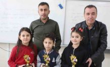 Hakkari’de öğrencilerin başarısı kupayla taçlandı