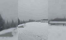 İlkbahar yerini kışa bıraktı, turizm alanı yeniden beyaz örtüyle kaplandı