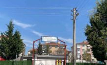 Okul çevresindeki ‘şüpheli’ ekipleri harekete geçirdi