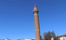 Sivas’ın 8 asırlık eğri minaresi restorasyona alındı