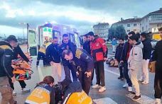 Ankara’da dengesini kaybeden motokurye yola savruldu