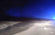 Eğribel Tüneli girişinde çığ düştü: Yol ulaşıma kapandı